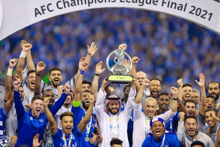 شاهد ماذا طلب تركي آل الشيخ من فهد بن سعد خلال حفل الهلال